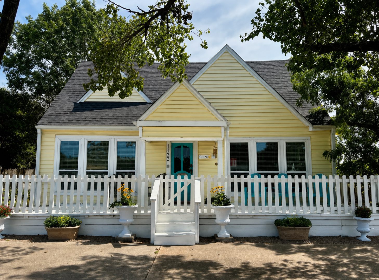 Hometown Pet Vet clinic building